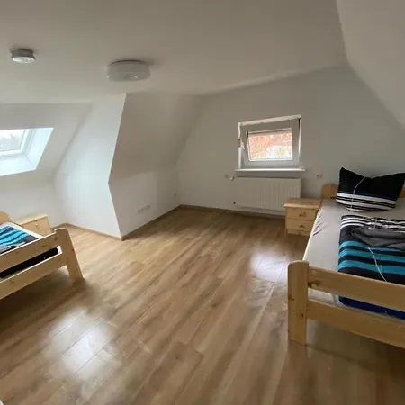 5 Bett Monteurwohnung In Hauptstrasse Appartement Emden