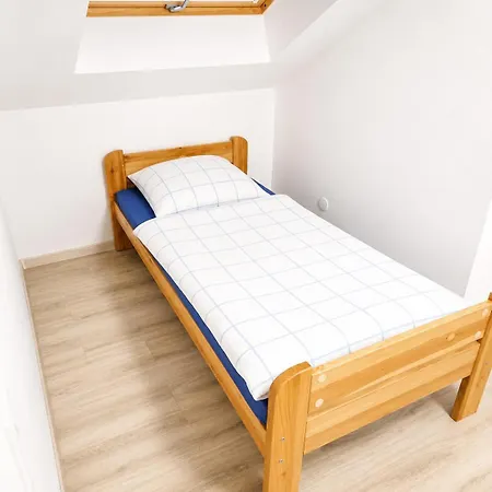 5 Bett Monteurwohnung In Hauptstrasse